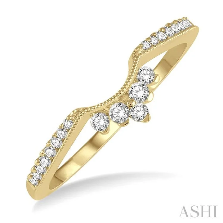 women’s custom rings-1/5 ctw Crown Arch Round Cut Diamond Wedding Band in 14K Yellow Gold