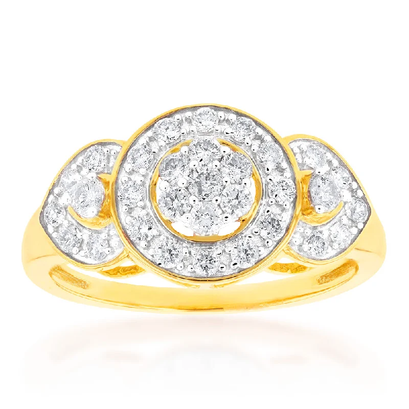 9ct Yellow Gold Diamond Ring Set With 31 Brilliant Cut Diamonds