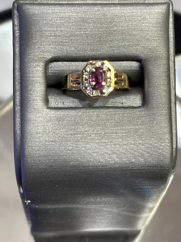 14KT Y/G Ruby & Diamond Ring Ruby With Halo Surround Ring