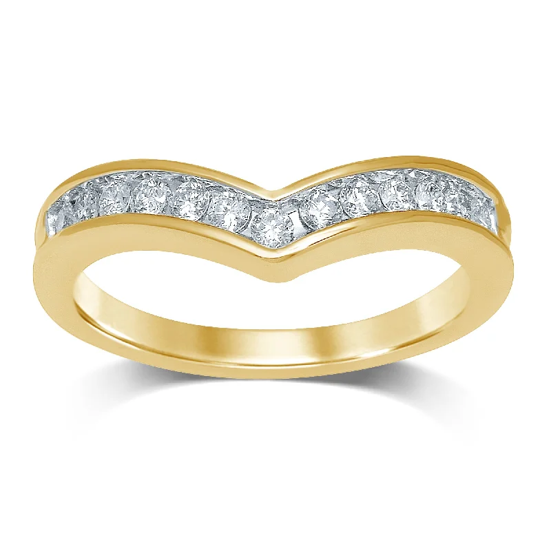 9ct Yellow Gold Contour Diamond Ring with 13 Brilliant Diamonds