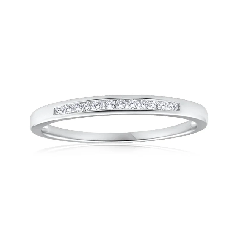 9ct White Gold Diamond Ring Set with 12 Brilliant Diamonds