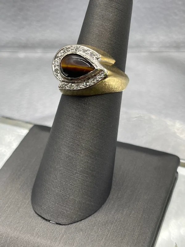 Ladies / Gents 14 Karat Yellow Gold Tiger’s Eye & Diamond Ring