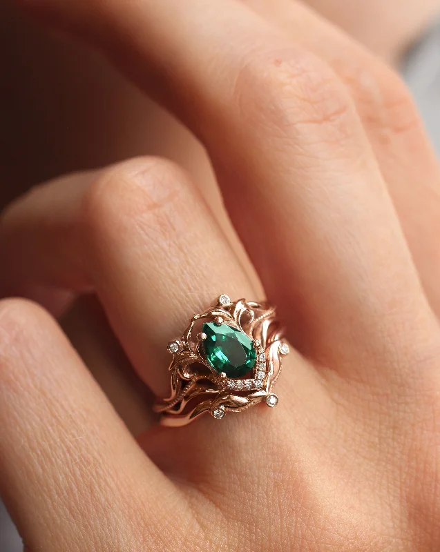 women’s handmade wedding ring-Valyrian Emerald 2 Set Ring