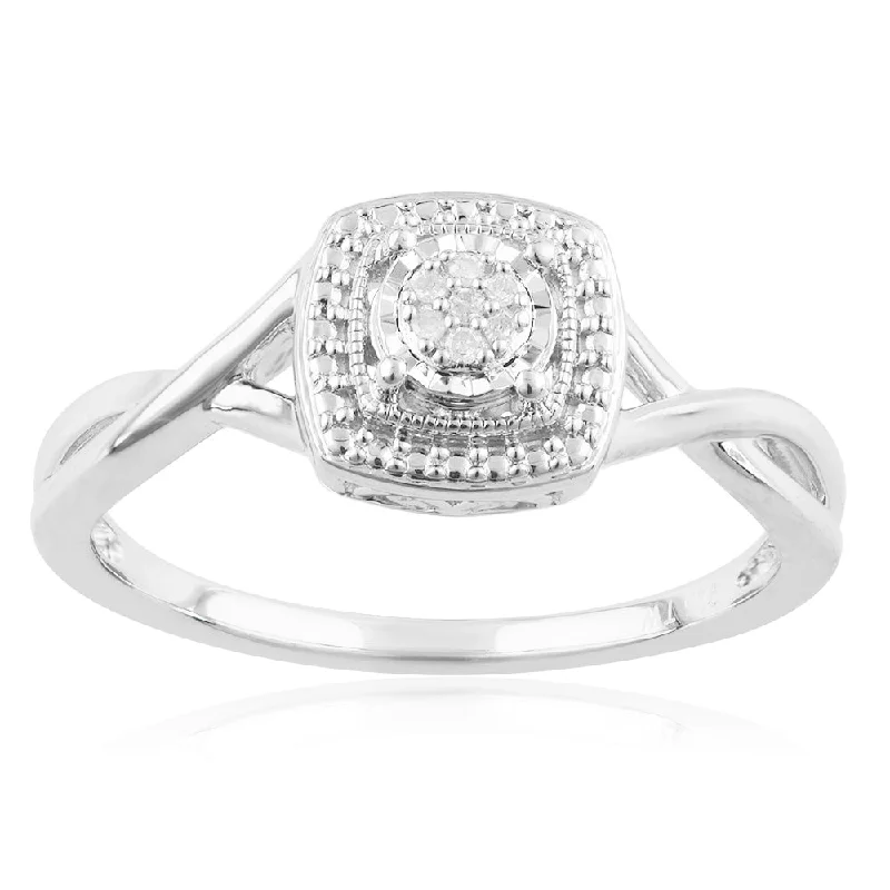 2 Points Diamond Ring with 7 Brilliant Cut Diamonds in Sterling Silver