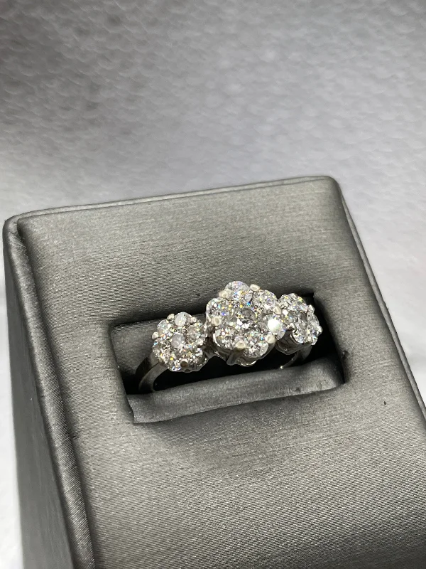 Ladies 14 Karat White Gold Triple Floral Diamond Ring