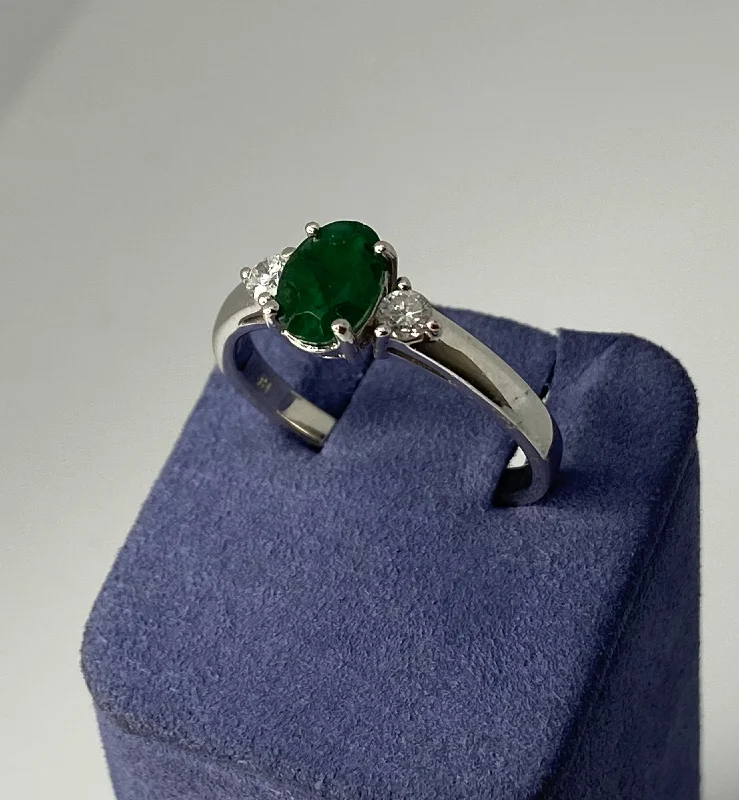 White Gold Oval Shape Natural Emerald and Diamond Ring