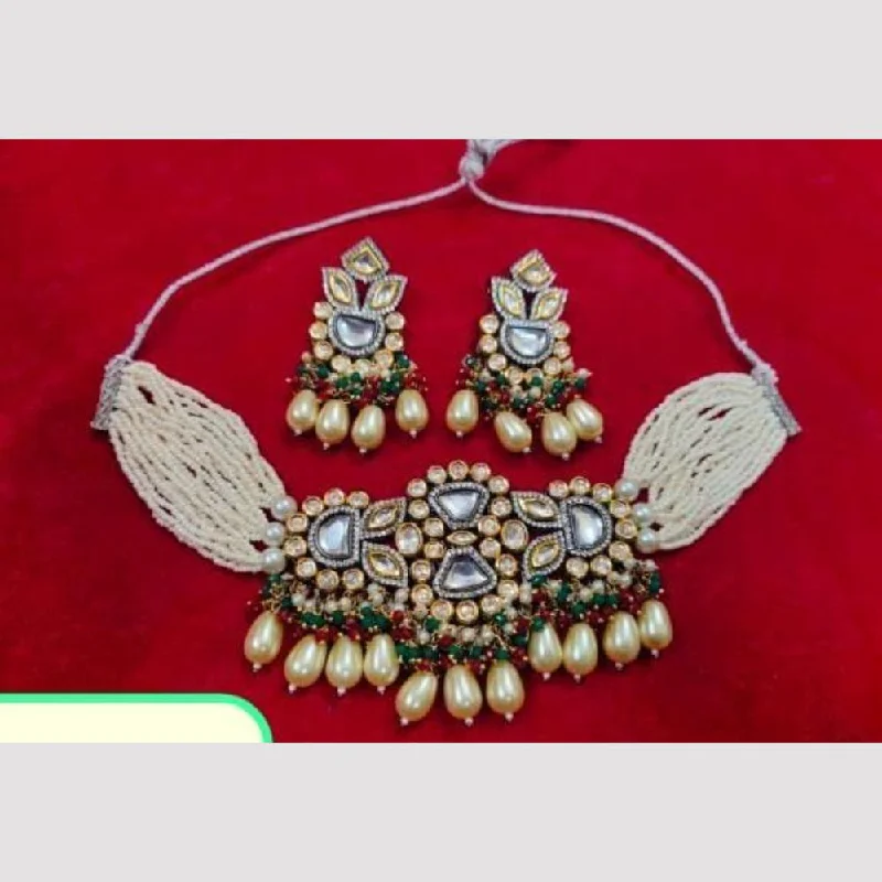 women’s wedding necklace-FS Collection 2 Tone Plated Kundan Stone And Pearls Choker Necklace Set