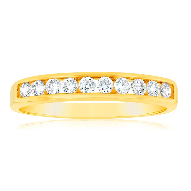 9ct Yellow Gold 1/4 Carat Diamond Ring Set with 10 Brilliant Diamonds