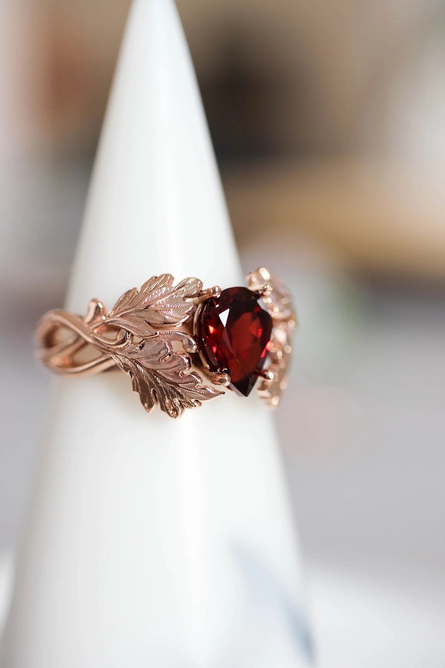 women’s zirconia ring-Fiery Garnet Gem Ring