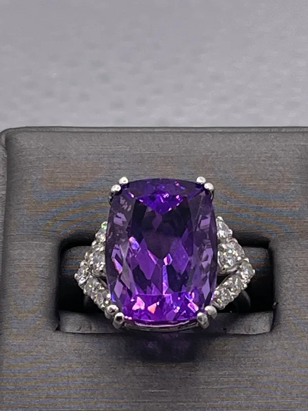 14 Karat White Gold Amethyst And Diamond Cocktail Ring GIA Appraised Cushion Cut Amethyst & Brilliant Cut Diamond Ring