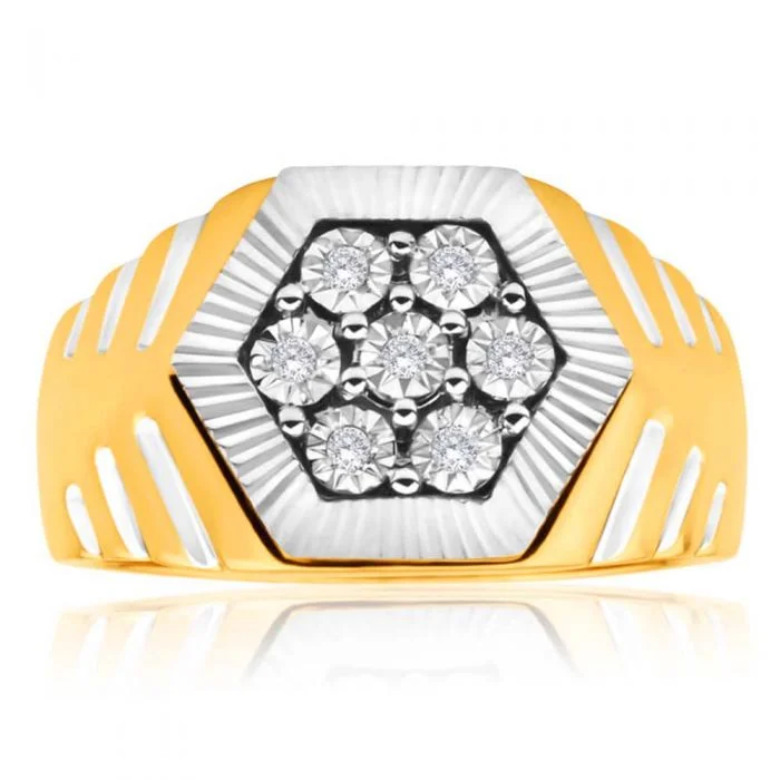 9ct Yellow Gold Diamond Ring Set With 7 Diamonds