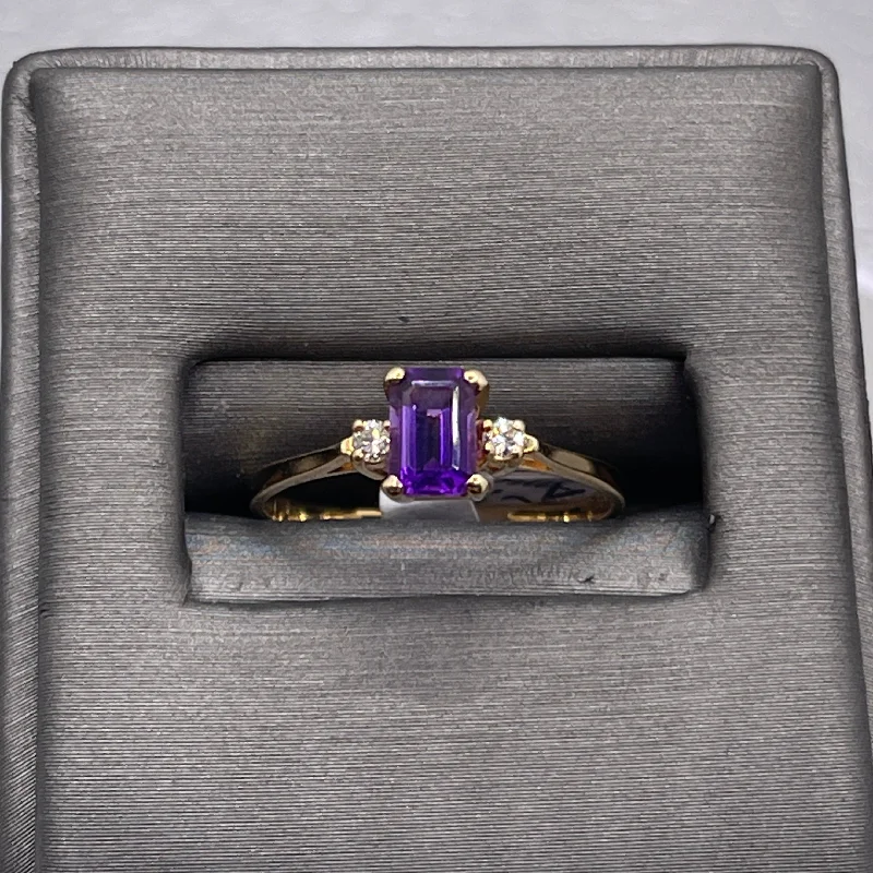 14 Karat Yellow Gold Amethyst & Diamond Ring