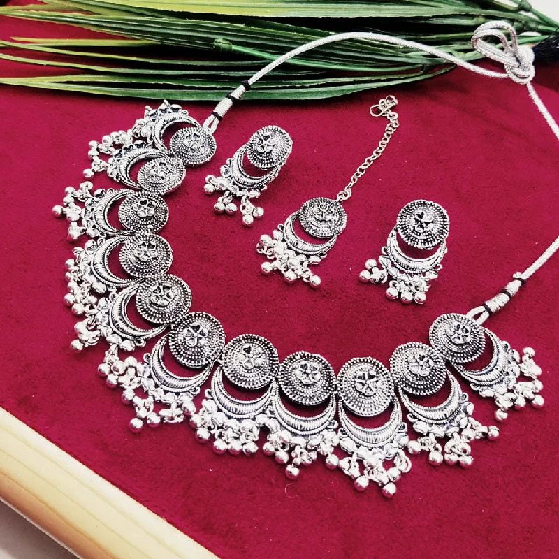 women’s engraved necklace-SNERA Oxidised Plated Pota Stone Necklace Set