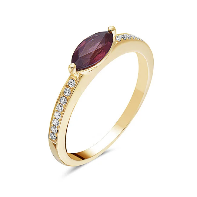 women’s sapphire diamond ring-Garnet And Diamond Fashion Band