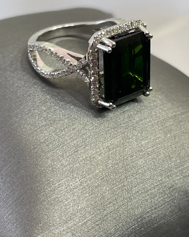 14 Karat White Gold Green Tourmaline And Diamond Ring Large Emerald Cut Tourmaline Flawless GIA Cert Brilliant Cut Diamonds