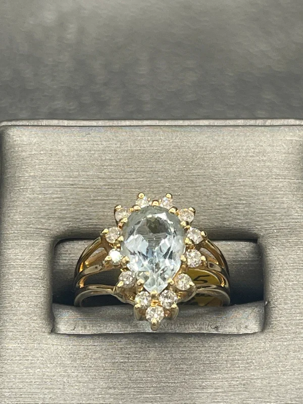 14 Karat Yellow Gold with Pear Shaped Aquamarine & Diamond Ring