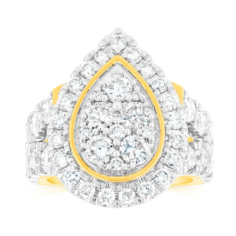 9ct Yellow Gold 4 Carat Diamond Ring with Brilliant Cut Diamonds