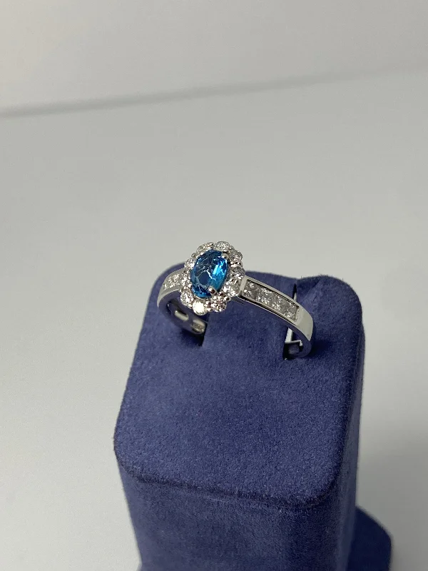 White Gold Oval-Shape Natural Aquamarine and Diamond Ring